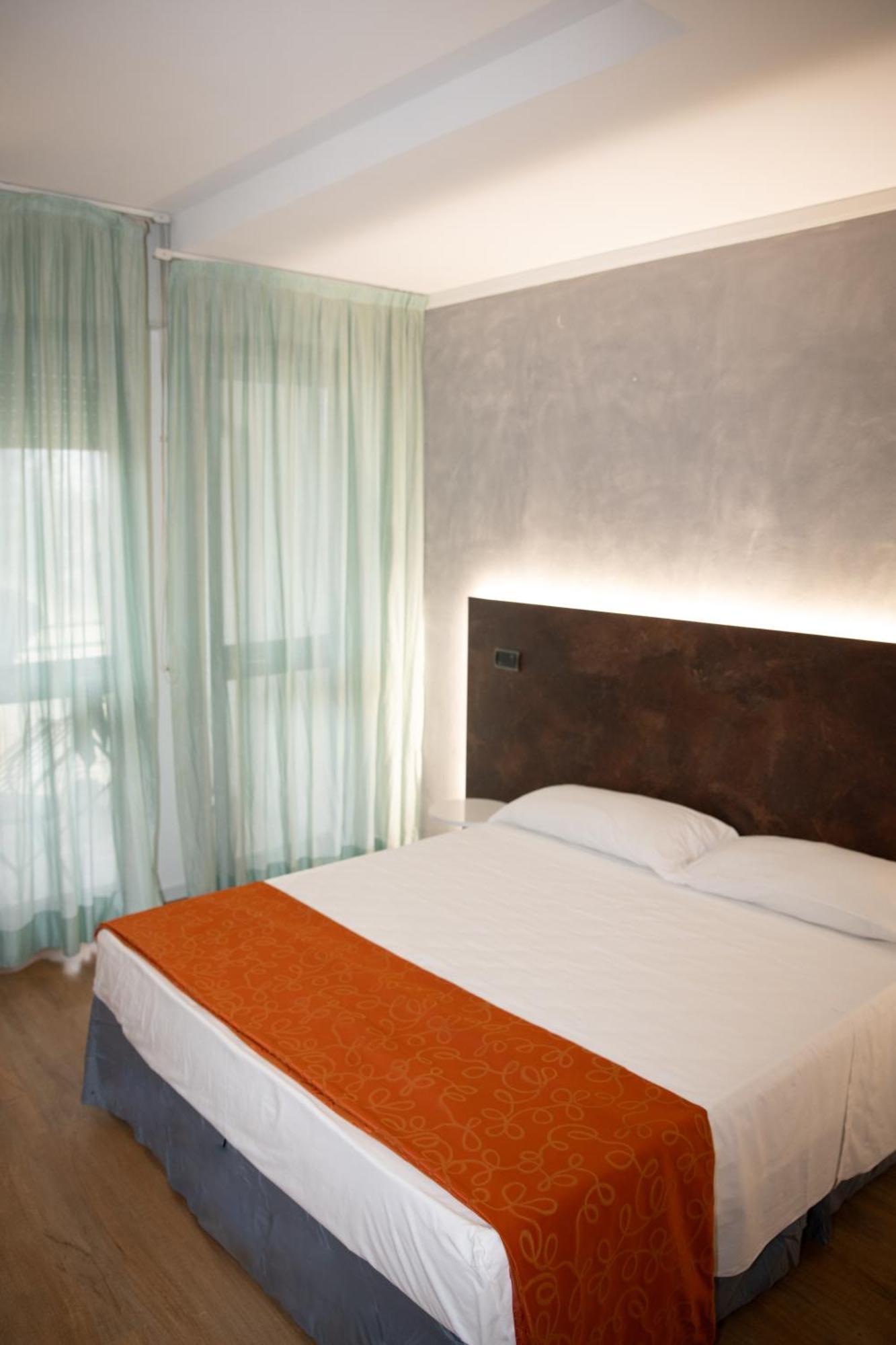 Hotel Sirena - B&B Cesenatico Exterior foto